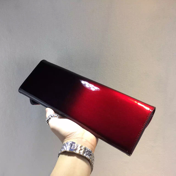 2016新作◆Christian Louboutin ルブタンコピー Pigalle Clutch★PIGALLE CLUTCH☆パテントクラッチバッグ RED/BLACK 1111097PK7A